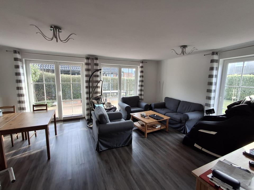 Nahe Ostsee: Gepflegte Doppelhaushälfte mit Kamin, Sauna und Doppelcarport – Bild 4