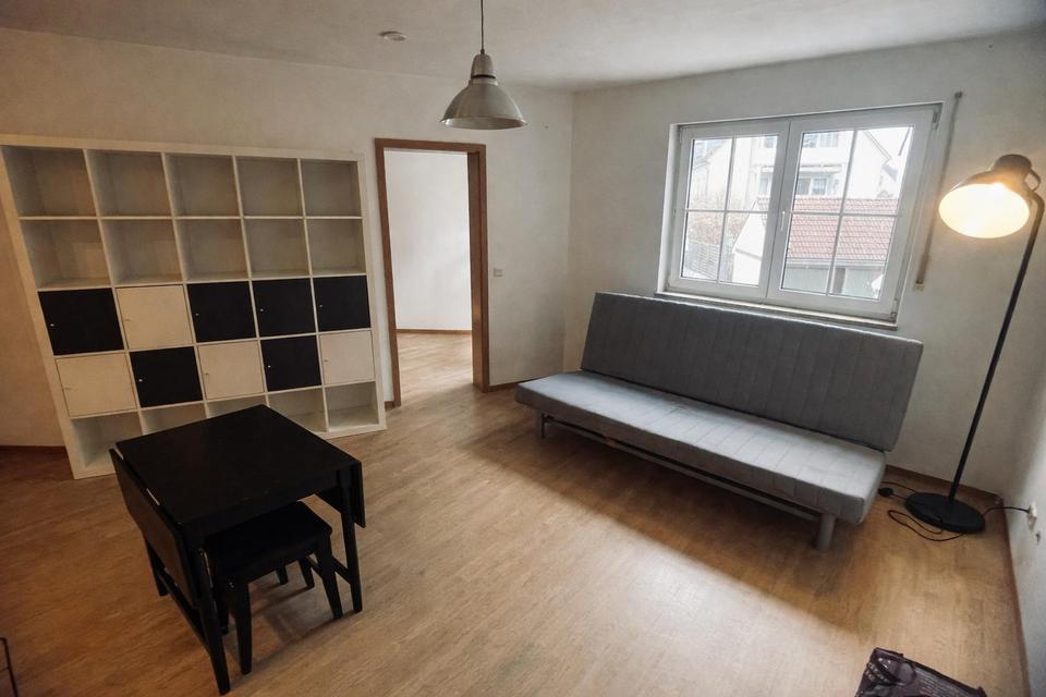 Top-Lage in Lauf: Teilmöblierte 1,5-Zi-Wohnung mit Balkon, Aufzug & Parkplatz! Sofort verfügbar!