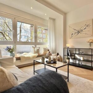 Lichtdurchflutete 3-Zimmer-Traumwohnung in Bestlage in Stuttgart-Ost