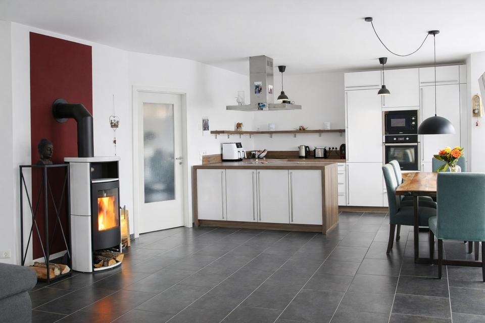 Modernes Einfamilienhaus (EFH) mit Wohlfühlcharakter ohne Makler – Bild 2