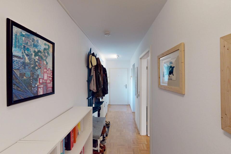 Teilbare Wohnung mit 2 Balkonen, 2 Garagenstellplätzen & Aufzug an der U-Bahn Münchner Freiheit – Bild 9