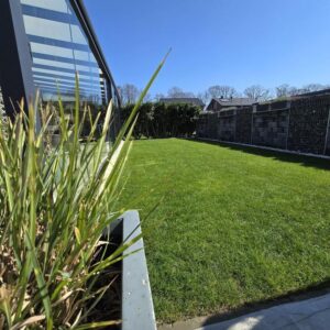 Generationenwohnen leicht gemacht – Exklusive Doppelhaushälfte mit Einliegerwohnung