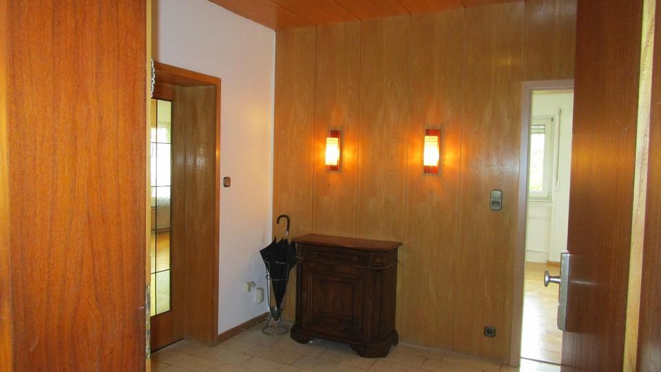 Große helle Wohnung mit großem Garten, in bevorzugter Wohnlage – Bild 18