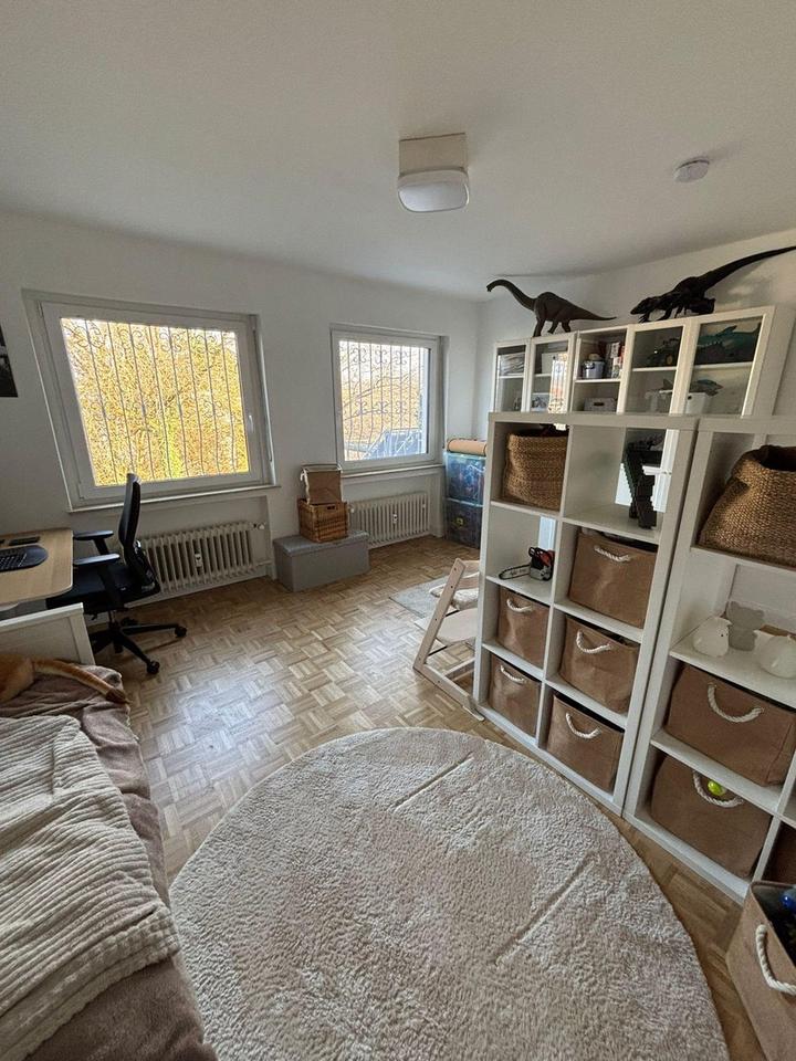 Naturnahe, charmante Wohnung 4 ZKB mit Wintergarten und Ausblick ins Grüne – Bild 7