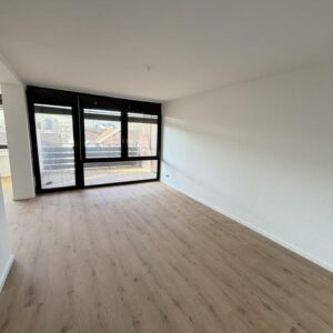Charmante 3-Zimmer Wohnung mit Balkon - frisch renoviert