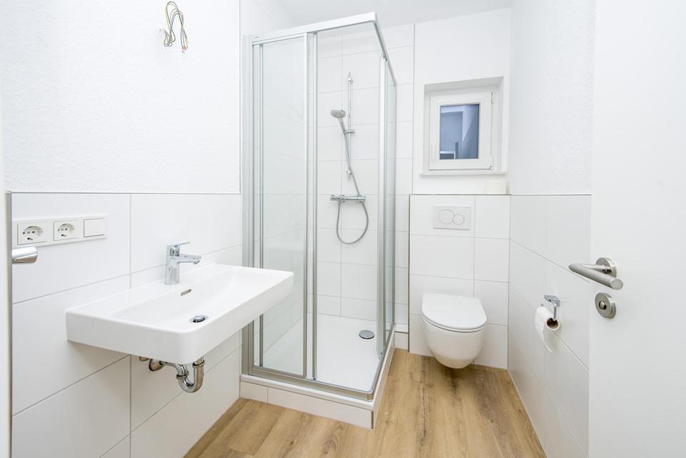 Moderne 3-ZKB-Wohnung mit Gartenzugang und schöner Raumaufteilung – Bild 12