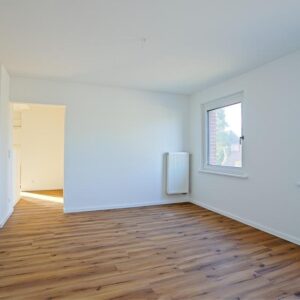 Trittau - Erstbezug nach Sanierung: Stilvolle Maisonette Wohnung mit Dachterrasse