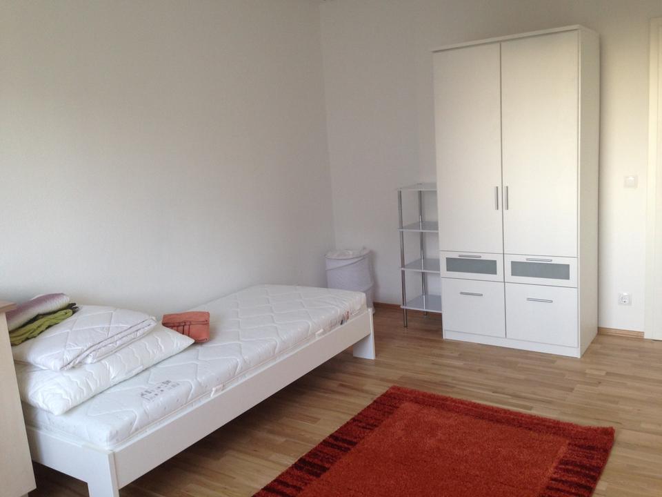 Helle 3-Zimmer-Wohnung mit großem Balkon und traumhaftem Taunusblick – Bild 6