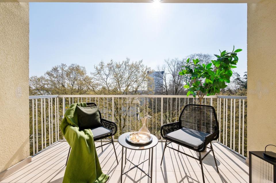 Provisionsfrei -Top gepflegte 3-Zimmer-Wohnung mit Balkon in Frankfurt-Niederrad