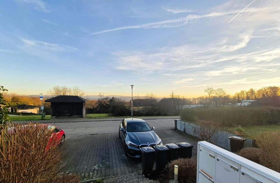 Attraktive 2 Zi, Kü, Bad, Terrasse + kl. Garten und KFZ Stellplatz – Bild 12