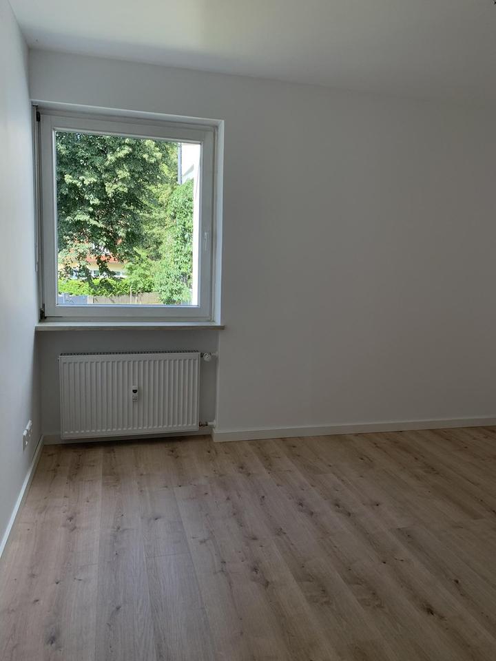Helle 2 Zimmerwohnung mit Balkon in Pasing Obermenzing – Bild 7