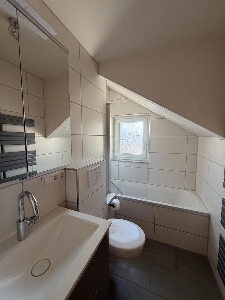 2,5 Zimmer Wohnung mit Balkon & Garten – Bild 5