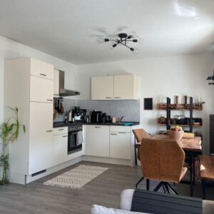 WG-Zimmer in zentraler Lage von Frankfurt-Schwanheim