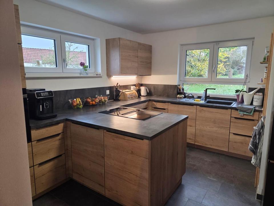 Großzügiges Einfamilienhaus in Massivbauweise mit großem Garten und PV-Anlage - Preis VB – Bild 13