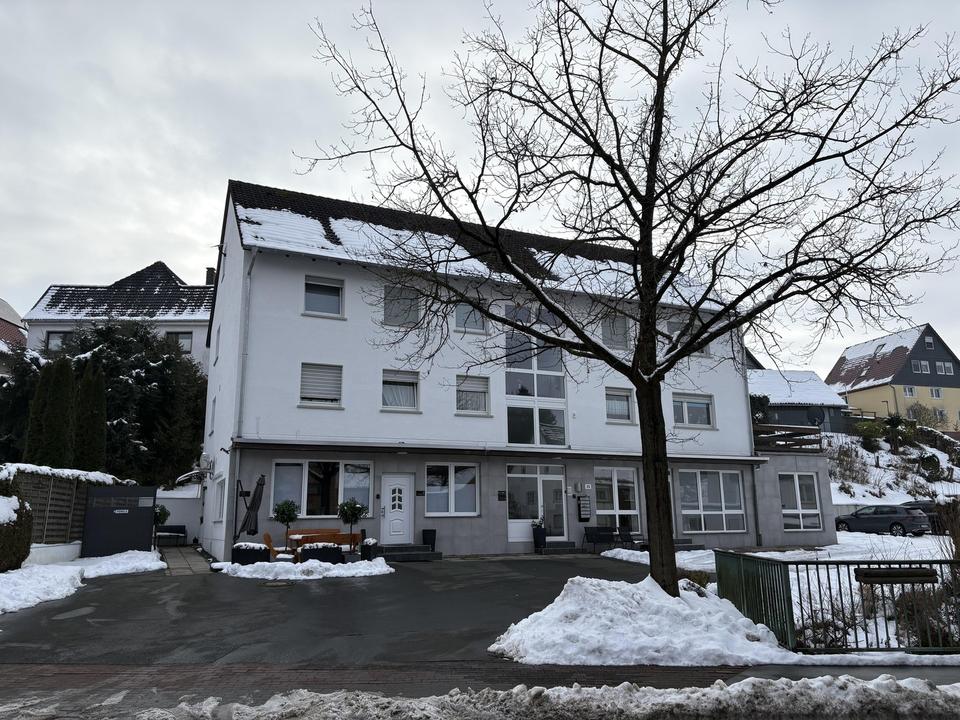 Renditestarkes Anlageobjekt mit 8 Mieteinheiten + gen. Ausbaureserve