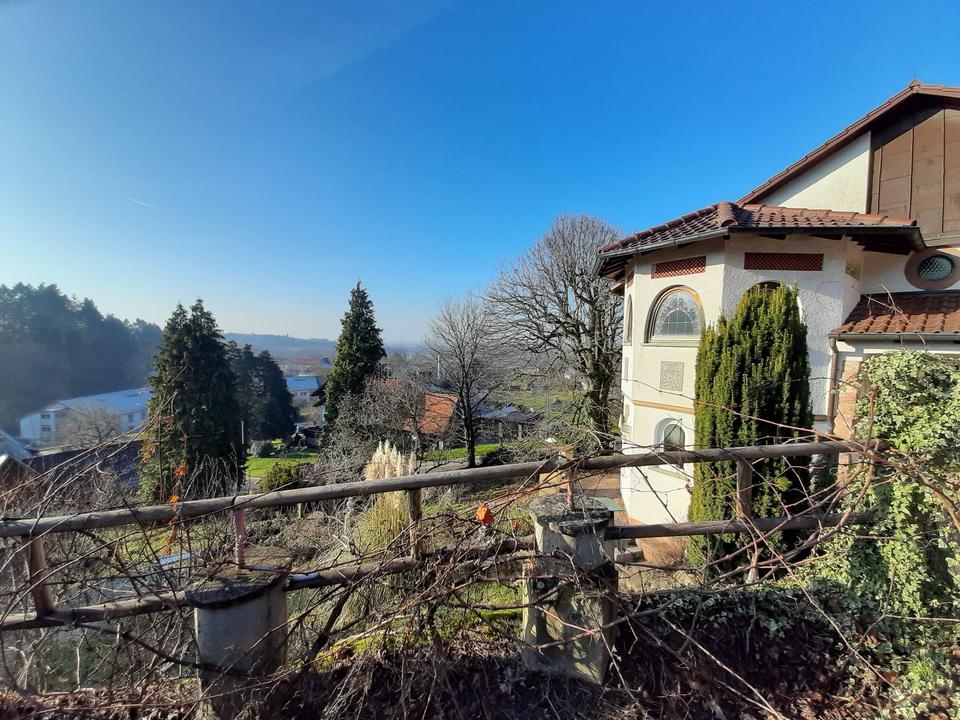 Traumaussicht in die Rheinebene - Einfamilienhaus mit Einliegerwohnung und Ausbaupotenzial – Bild 4