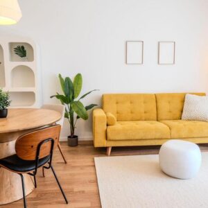 Luxuriöse, voll möblierte Neubauwohnung mit Garten – Erstbezug in Toplage in Frankfurt am Main