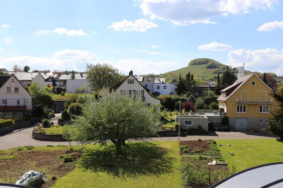 Toll geschnittene helle Dachgeschosswohnung in Oberstenfeld provisionsfrei! – Bild 10