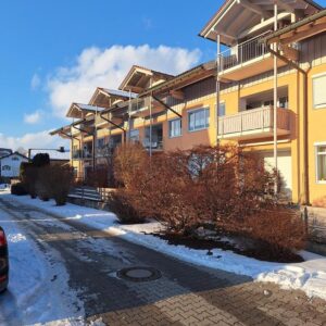 Helle, großzügige Wohnung mit Bergblick - provisionsfrei