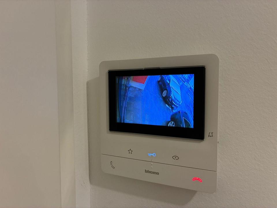 Studentenwohnung Exklusive 1 Zimmer Wohnung Appartment mit Loggia für Studenten TH Nähe – Bild 6