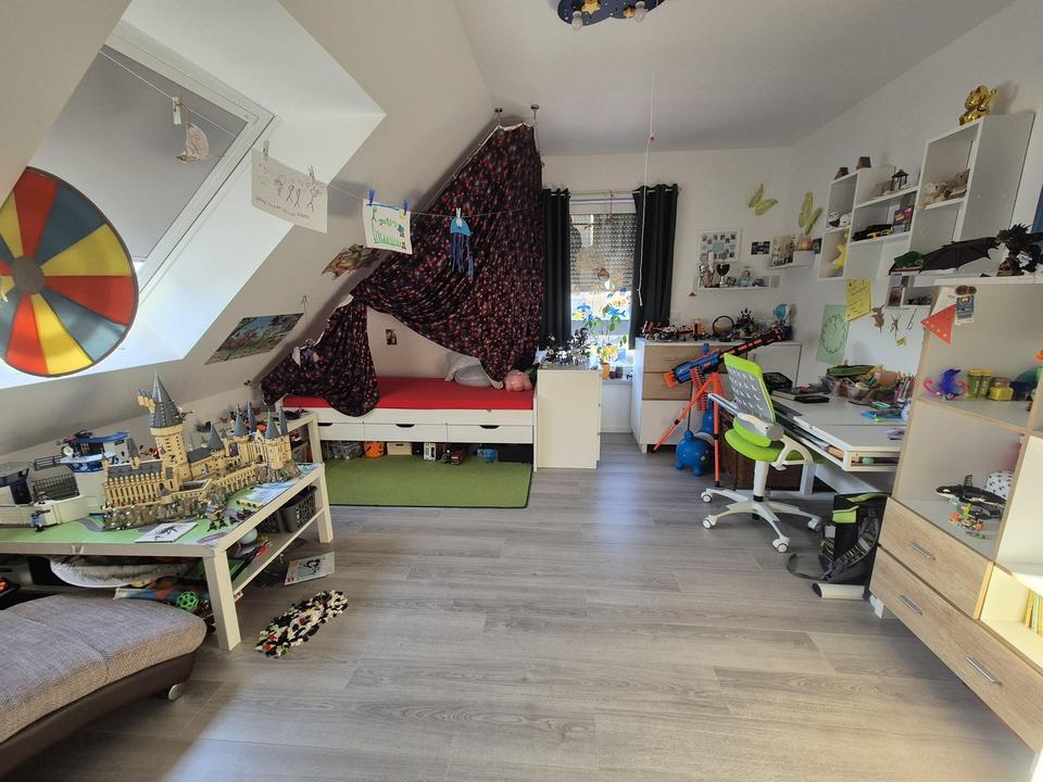** 4-Zimmer-Wohnung mit Balkon ** in Höchst ** – Bild 10
