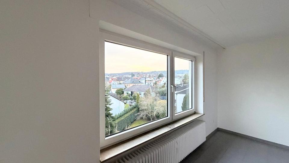 Helle 3-Zimmer-Wohnung mit Traum-Blick, Süd-Ost-Balkon & EBK – Bild 5