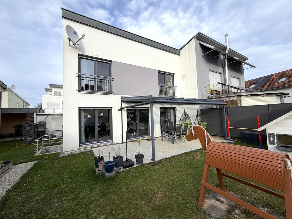 Moderne DHH mit Pergola, Garage & PV | 6 Zimmer | 148 m² | KfW-55 Standard – Bild 27