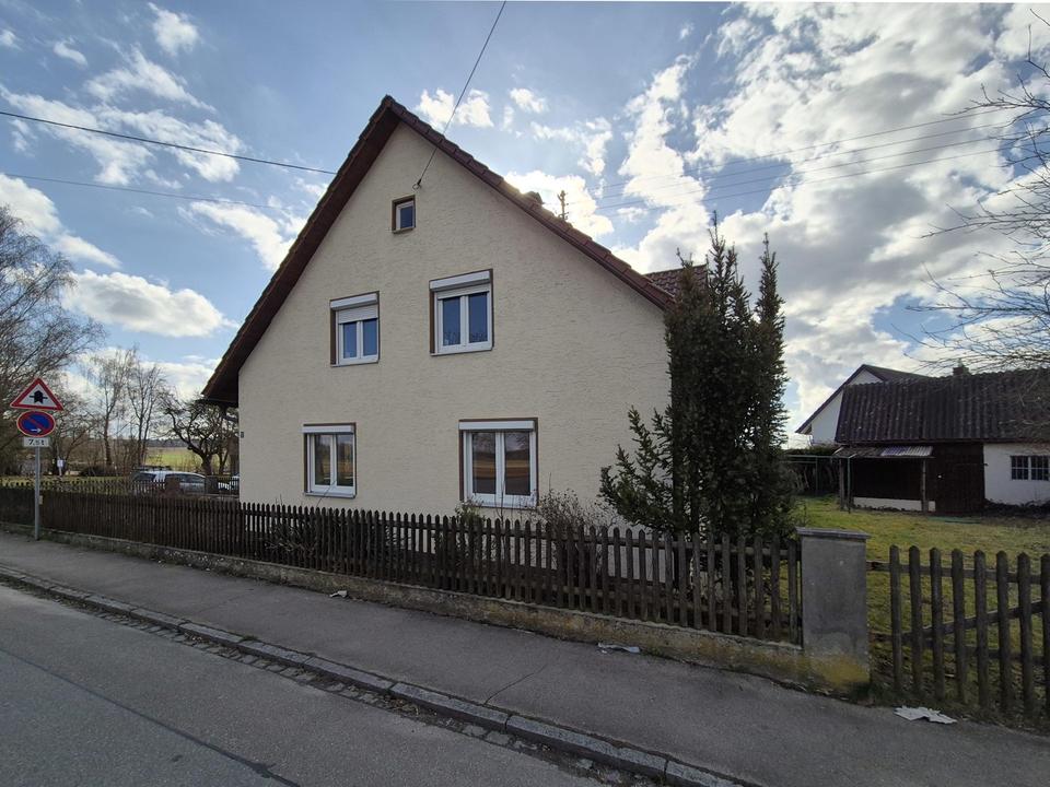 Charmantes Einfamilienhaus mit viel Platz und großem Grundstück in attraktiver Lage – Bild 7