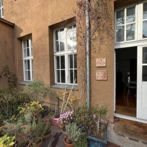 Wunderschöne 4-Zimmer-Altbauwohnung mit Garten nahe Rüdesheimer Platz