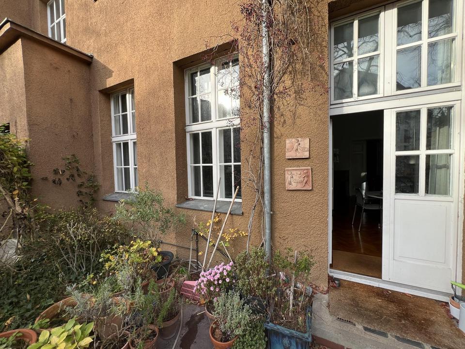 Wunderschöne 4-Zimmer-Altbauwohnung mit Garten nahe Rüdesheimer Platz