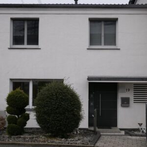 Modernisiertes Reihenmittelhaus in Sackgassenlage in Dortmund Wellinghofen