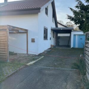 Sofort verfügbares, freistehendes 2 Familienhaus mit Garten in Hattenhofen !