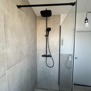 SALE ca. 10.000€ Provision sparen !Frisch renoviert mit großem Balkon