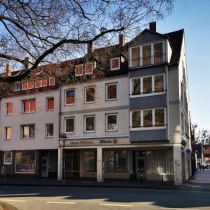 Praxis / Therapie / Massage / Büro – ca. 87 m² Erdgeschoss mit Schaufenster & Parkplatz