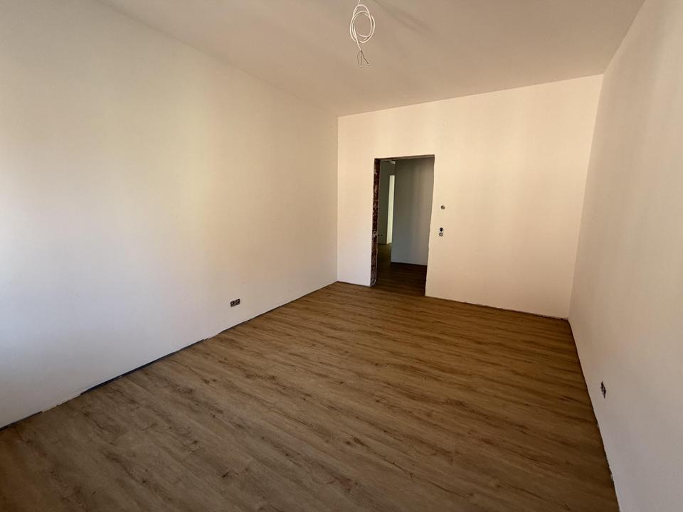 Großzügige 3-Zimmer-Wohnung mit Terrasse im Innenhof – Erstbezug – Wohnen in der Volkacher Altstadt – Bild 11