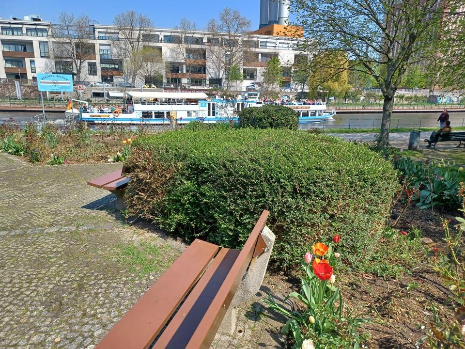 Charlottenburg Wohnen mit Spreeblick vom Balkon inkl. PKW Stellplatz – Bild 3