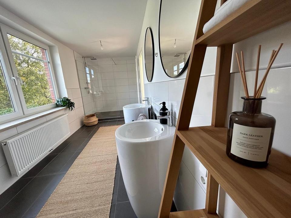 Nordseenahes Traumhaus mit Wellness & Weide! – Bild 16