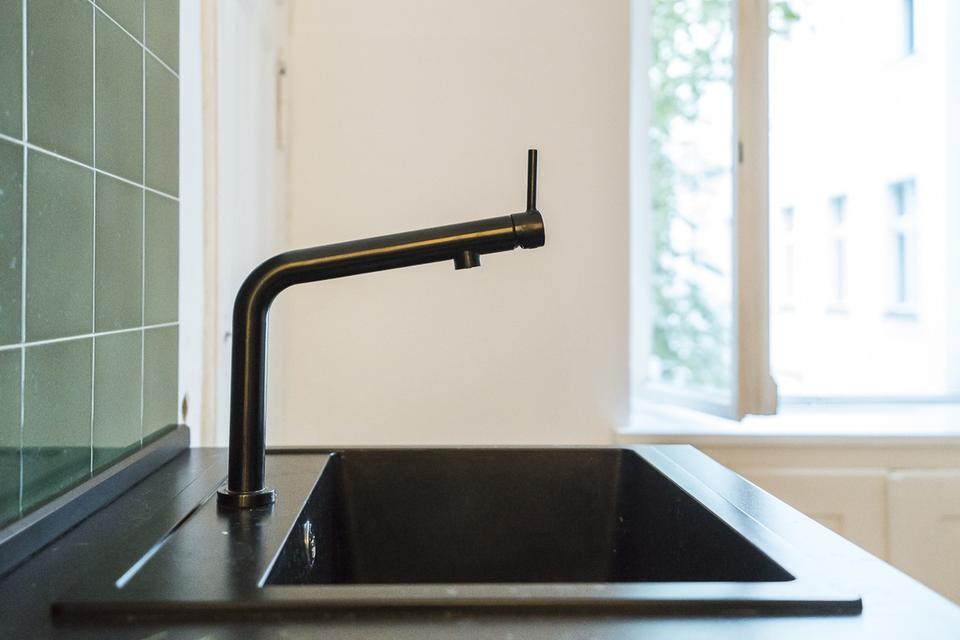 DE / EN Provisionsfrei: sanierte Altbauwohnung mit moderner Ausstattung – Bild 6