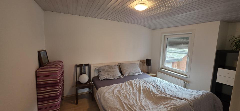 Modernisiertes Einfamilienhaus mit vollwertiger Einliegerwohnung und großem Garten – Bild 9