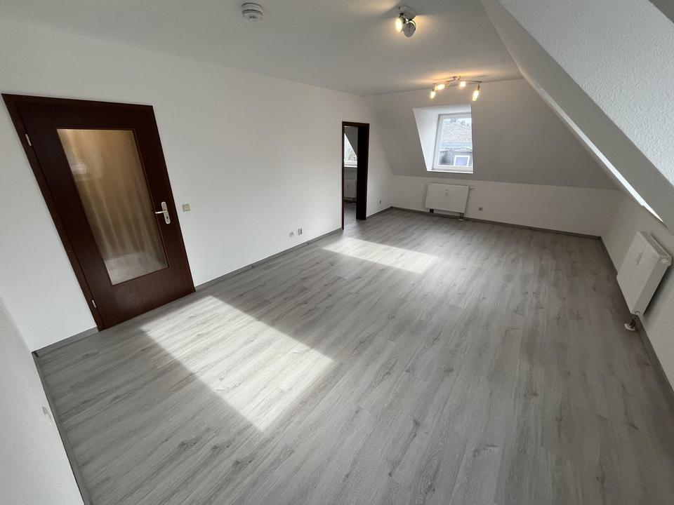 Moderne 1-Raum-Wohnung-frisch saniert – Bild 3