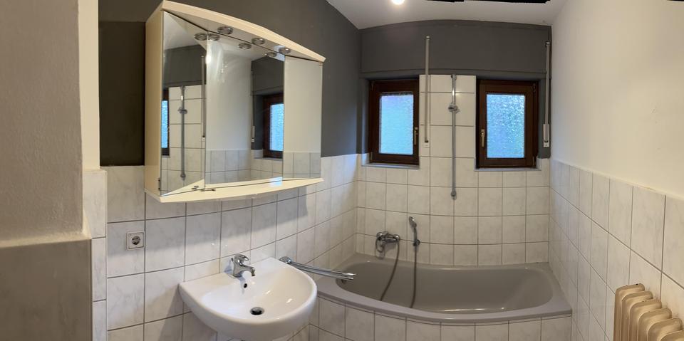 Idyllisches 1-2 Familienhaus mit großem Garten, Halle & Potenzial in Usingen Kransberg – Bild 19