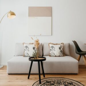 Schwabing: Helle 2-Zimmer-Wohnung mit Balkon - provisionsfrei und einzugsbereit