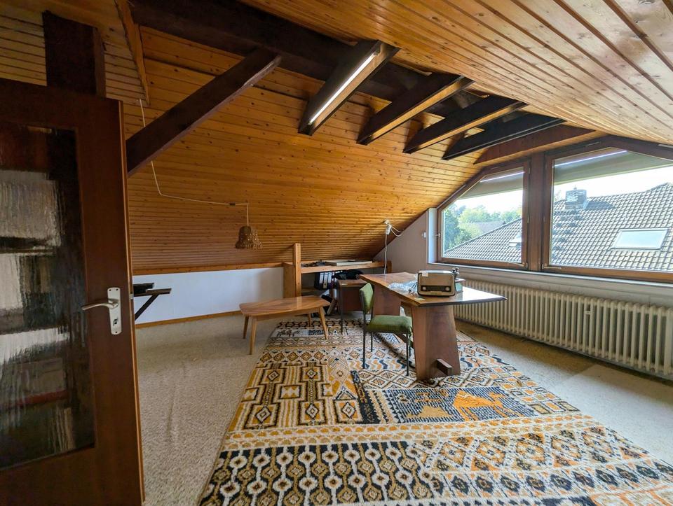 Bungalow mit großem Grundstück ruhig und verkehrsgünstig gelegen – Bild 14