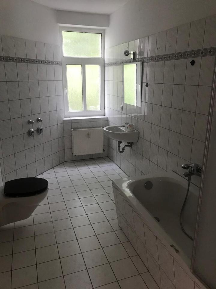 Renovierte 2-Raum-Dachgeschosswohnung – Bild 5