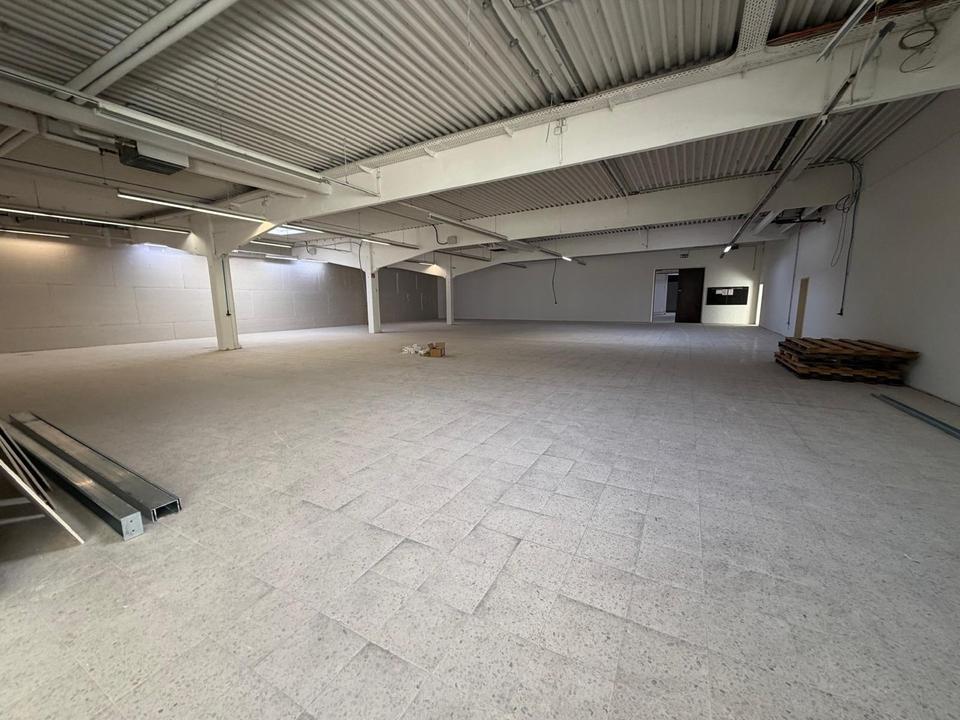 Lager-/Produktionshalle mit optimaler Erreichbarkeit (Kreuz B428/B65) – Bild 4