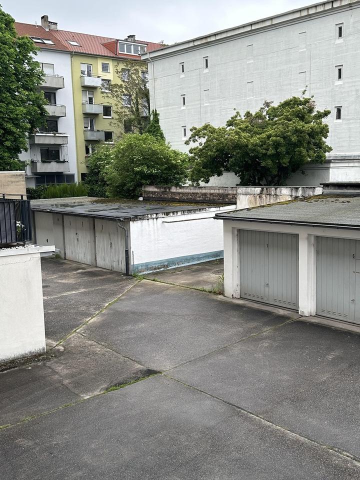 Garage / Stellplatz
