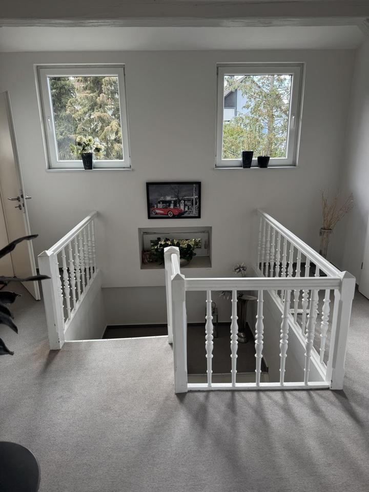 Charmantes Einfamilienhaus geh. Ausstattung mit Bachlauf – Bild 15