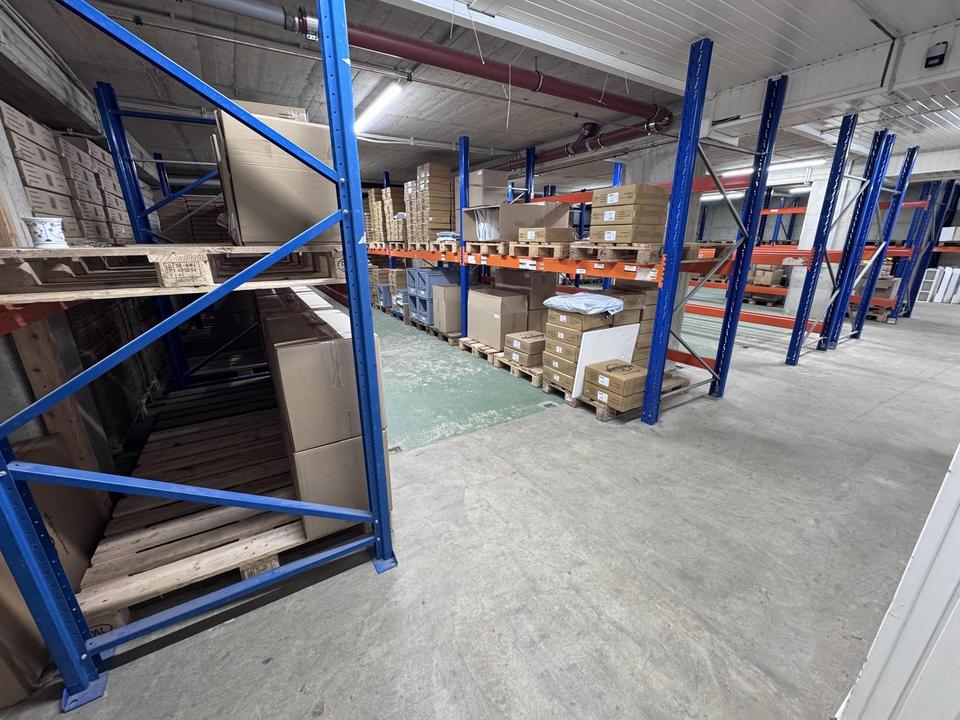 Gewerbehalle mit Rolltor in Seelscheid Gewerbegebiet – Bild 2