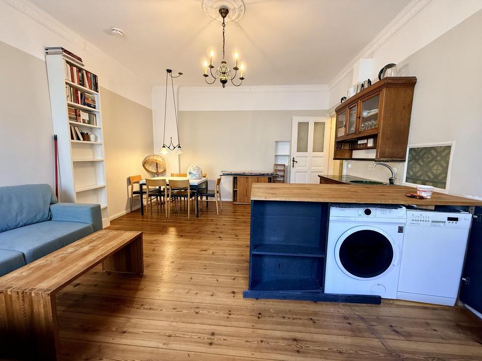 Sofort bezugsfrei Altbau zentral in Schöneberg