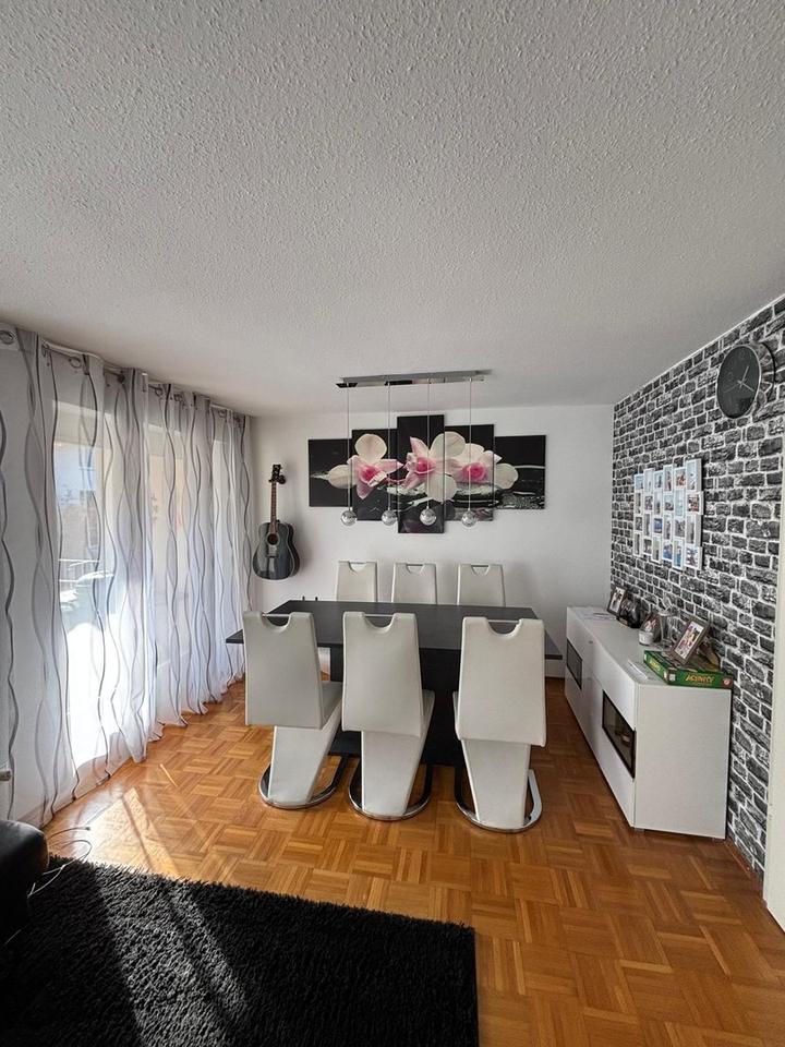 Gepflegtes Reihenmittelhaus mit Garage, Stellplatz & Garten in Balingen – Bild 3